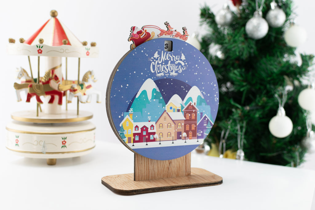 Xylino prosopopoiimeno Christmas Countdown TCD4 me onoma kai frasi – monadiko doro Christougennon gia paidia