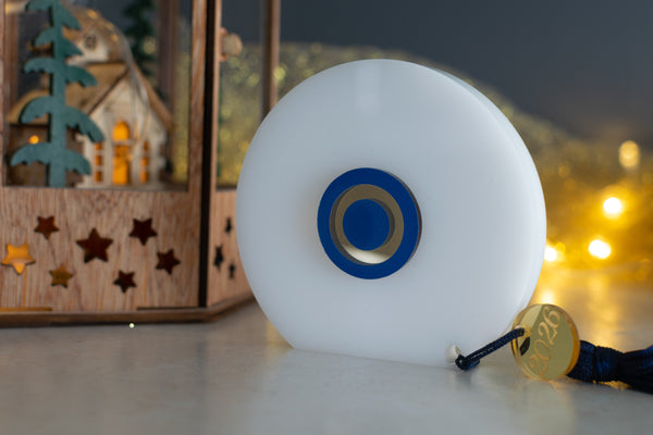 Premium Χριστουγεννιάτικο Γούρι 2026 Στρογγυλό Μάτι STG-7 (Λευκό)