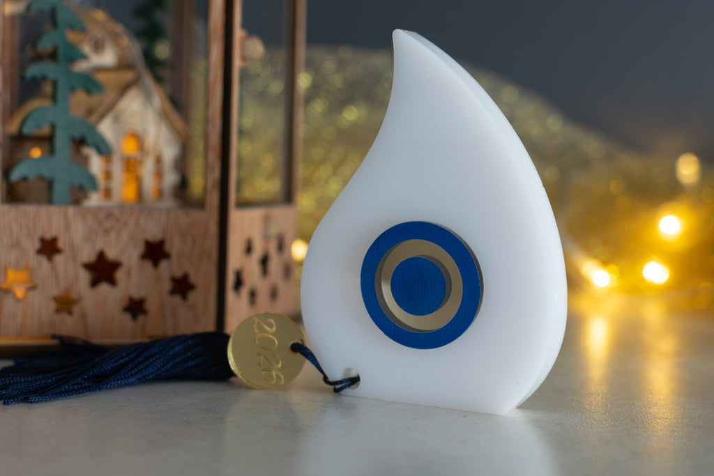 Premium Χριστουγεννιάτικο Γούρι 2026 Σταγόνα STG-3 (Λευκό)