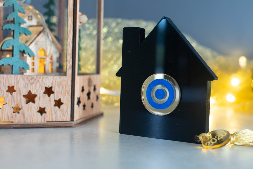 Premium Χριστουγεννιάτικο Γούρι 2026 Σπίτι STG-5 (Μαύρο)