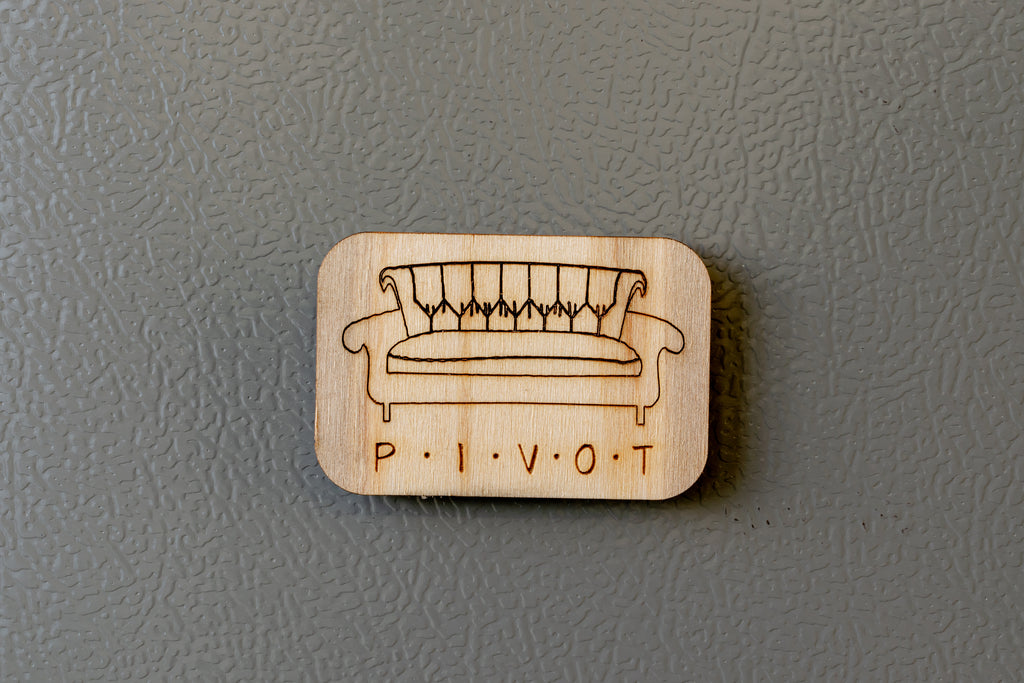 Ξύλινο Μαγνητάκι Friends "Pivot " FR8